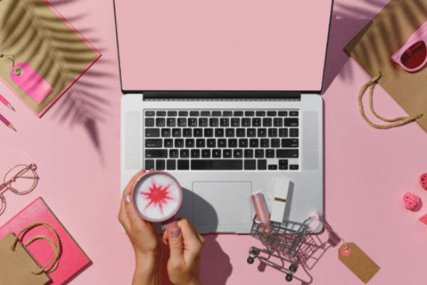 Kinh doanh mỹ phẩm online là cơ hội vàng của người kinh doanh (Nguồn: Internet)